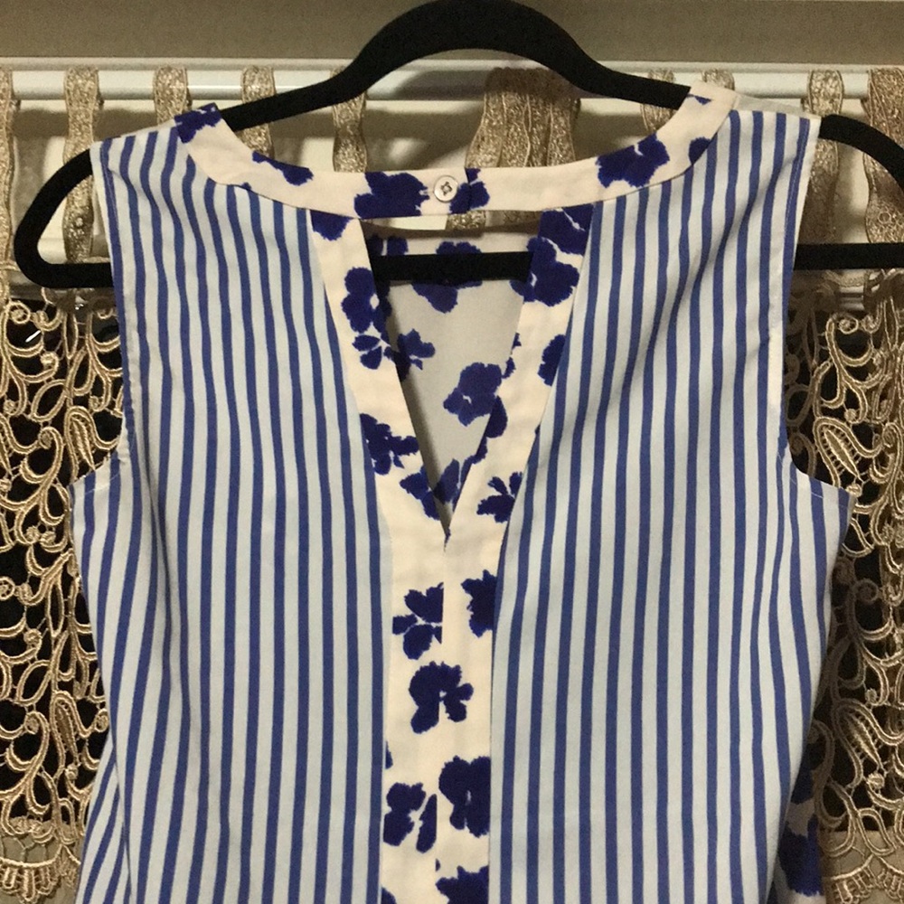 Cabi Top - Picture 7 of 8